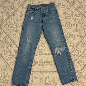 Woman’s Levi Jeans!
